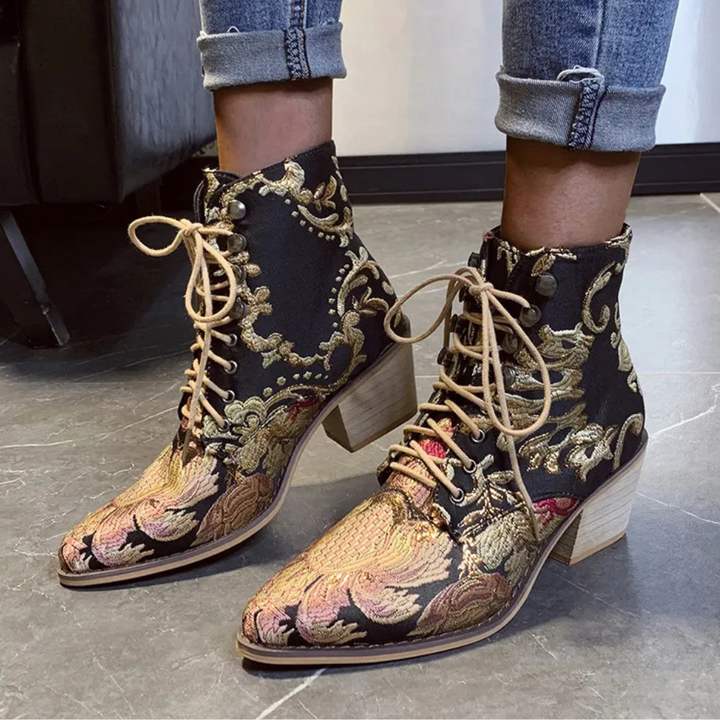 ELYRIA - Elegante Bestickte Stiefelette für Damen