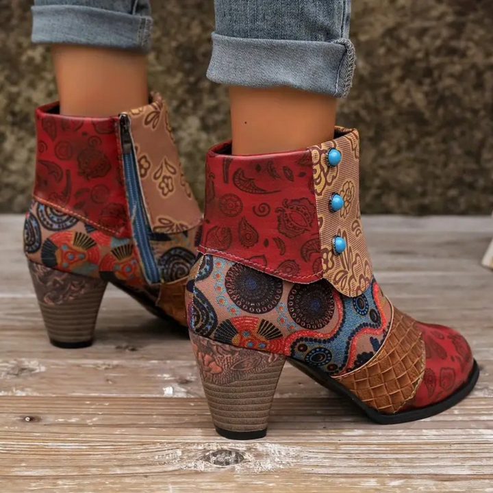 ZARYNA - Auffällige Boho-Stiefel für Damen