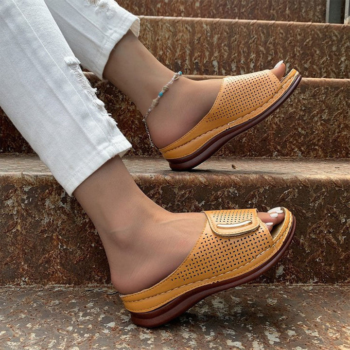 AMAYA - Bequeme Keilsandalen