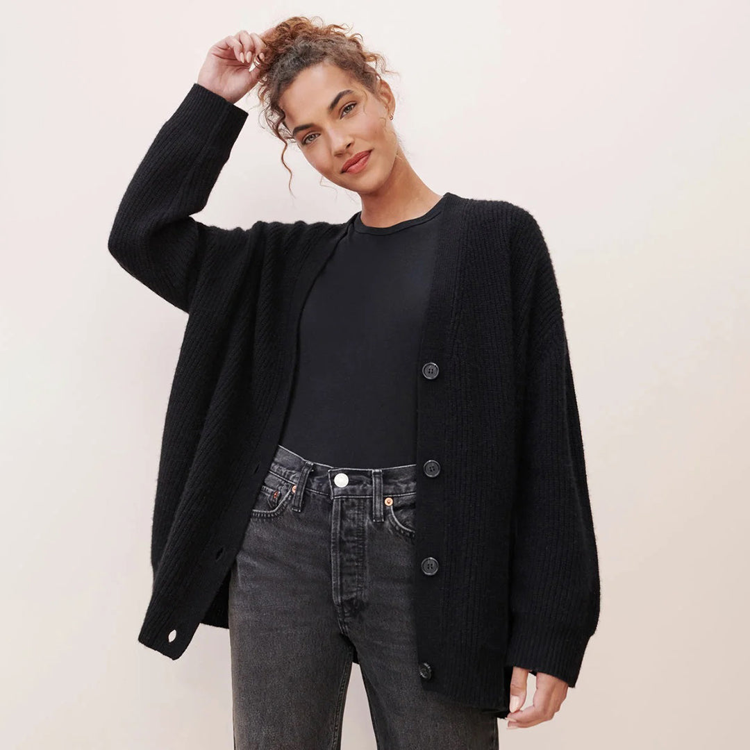 SOPHIA - Kuschelige Strickjacke für Frauen