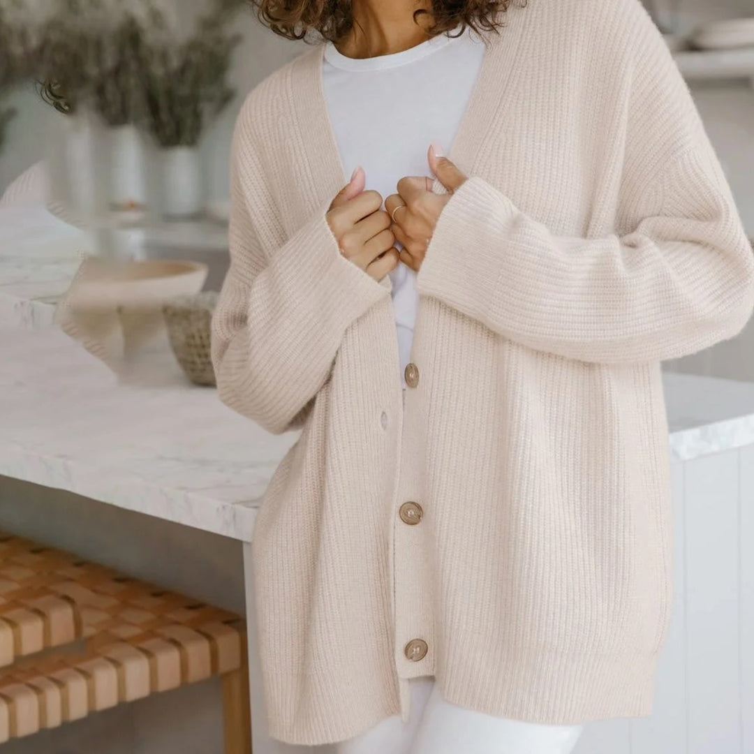 SOPHIA - Kuschelige Strickjacke für Frauen